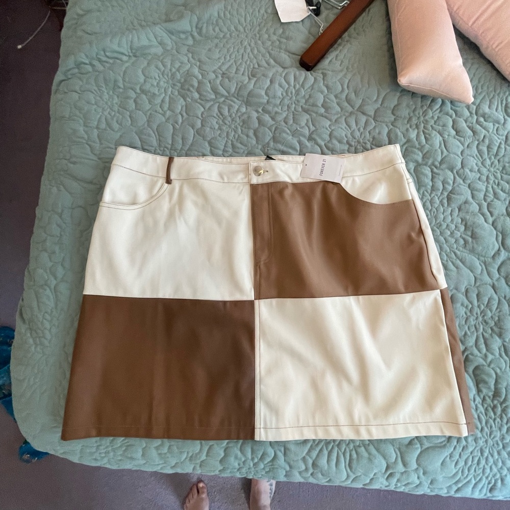 Forever 21 Cream and White Mini Skirt Resort Wear